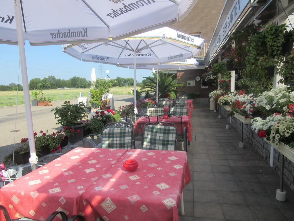Hotel Restaurant Jonkhans Rees Eksteriør bilde